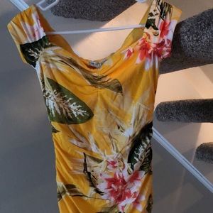 Guess off the shoulder XS yellow dress